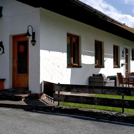Forellenhof Appartements & Grossmutters Bungalow Лойташ Екстериор снимка