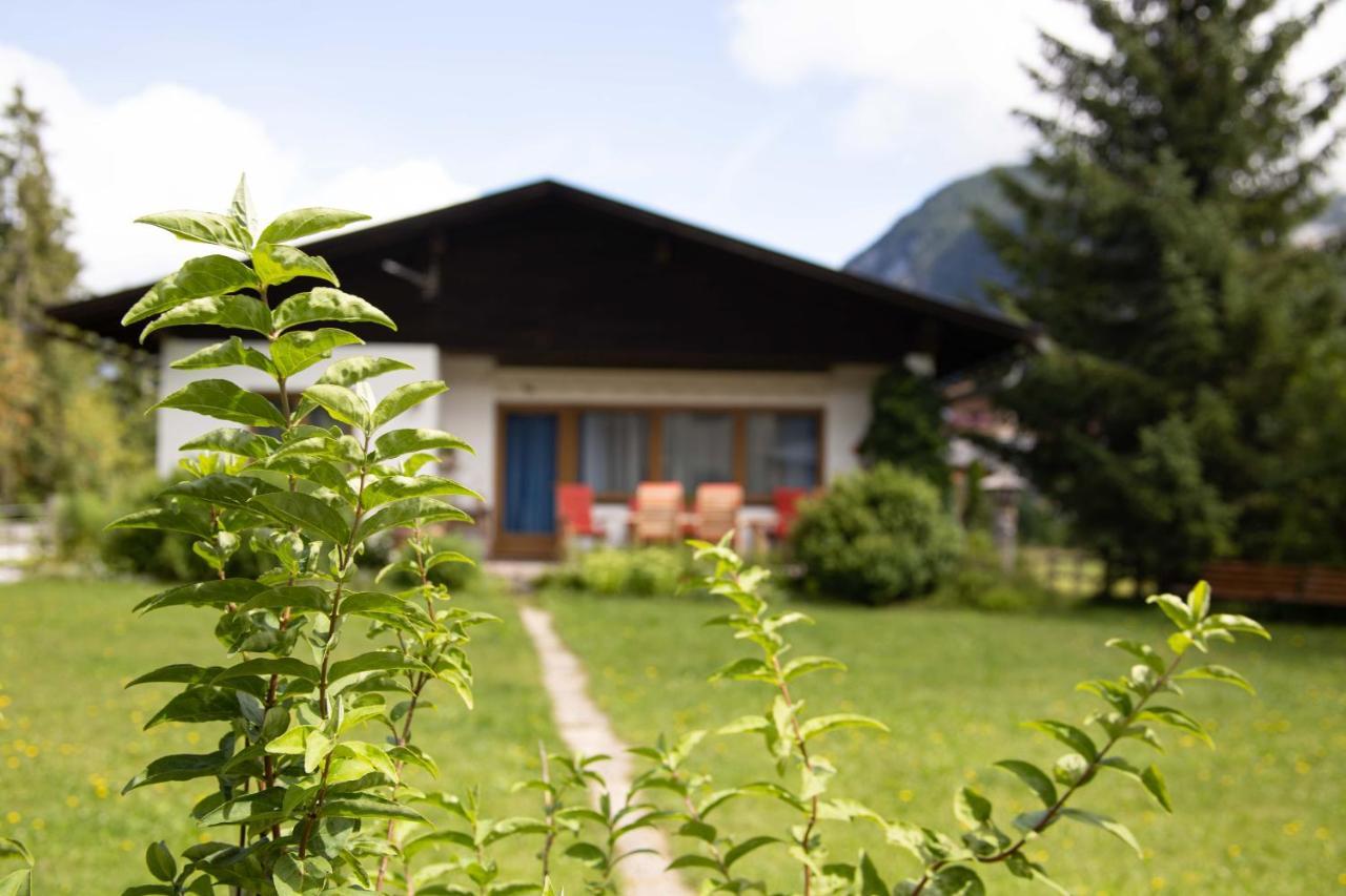 Forellenhof Appartements & Grossmutters Bungalow Лойташ Екстериор снимка