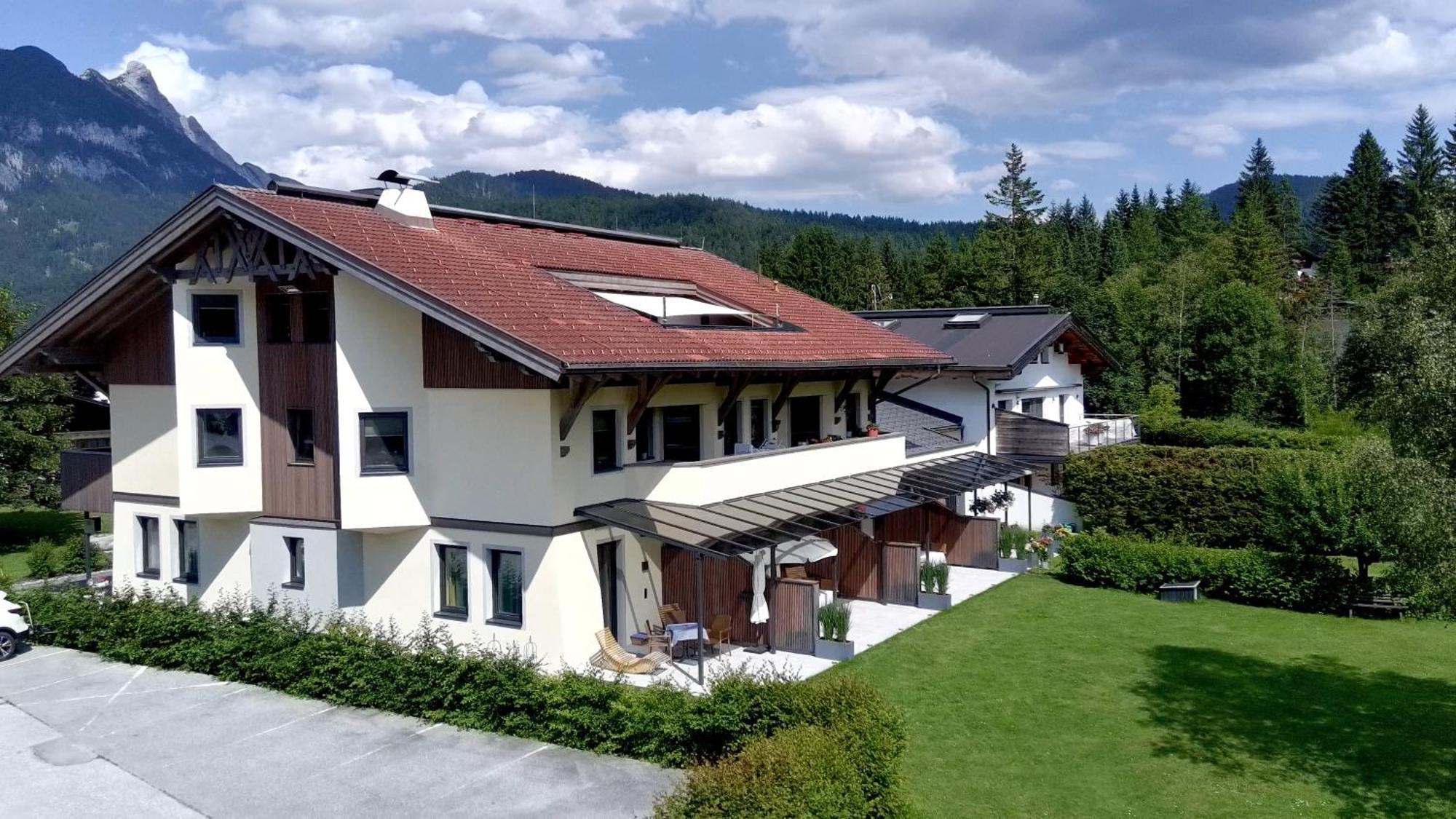 Forellenhof Appartements & Grossmutters Bungalow Лойташ Екстериор снимка